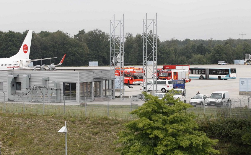 Notfall Koeln Bonner Flughafen BF Koeln Einsatz P03.jpg